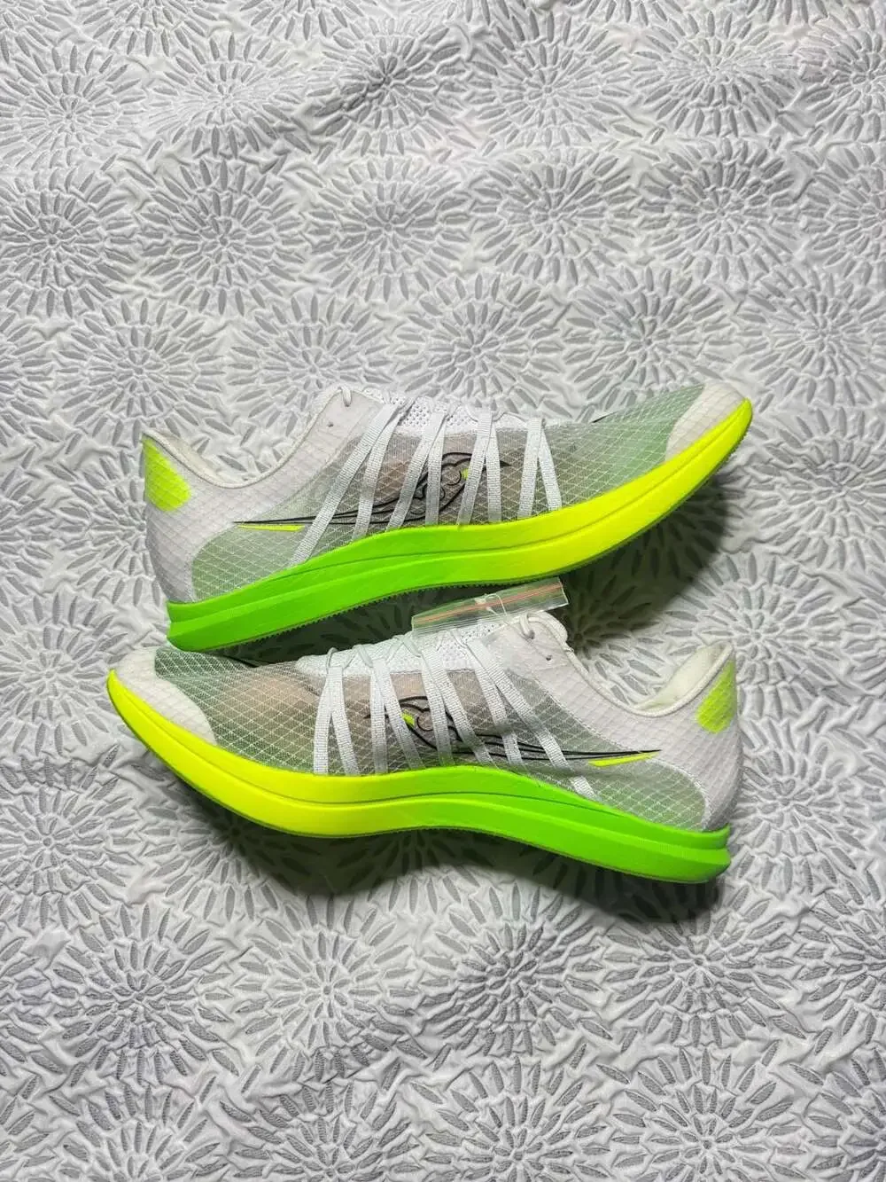 Saucony Terminal VT Mens Size 11.5 White Green Track & Field Spikes Shoes